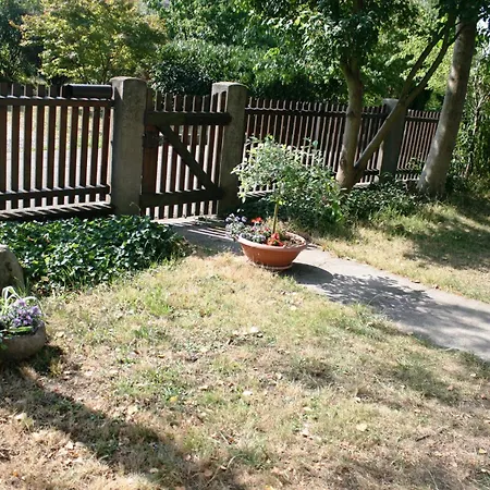 Apartment Gemuetliches Altes Fachwerkhaus Mit Vorgarten Kehl