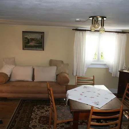 Apartment Gemuetliches Altes Fachwerkhaus Mit Vorgarten Kehl